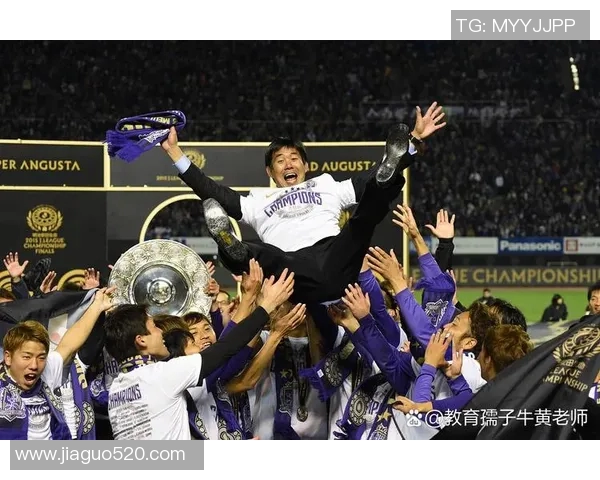 足球传奇巅峰瞬间燃爆全场球星集锦瞬间回顾荣耀与激情共鸣